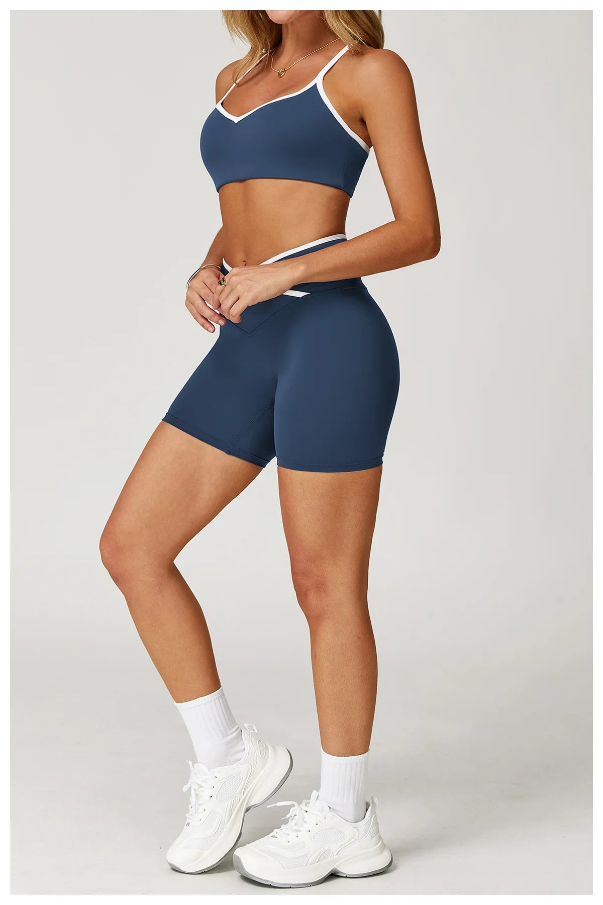 SHOCKPROOF ANTI SWEAT BREATHABLE SPORTSWEAR