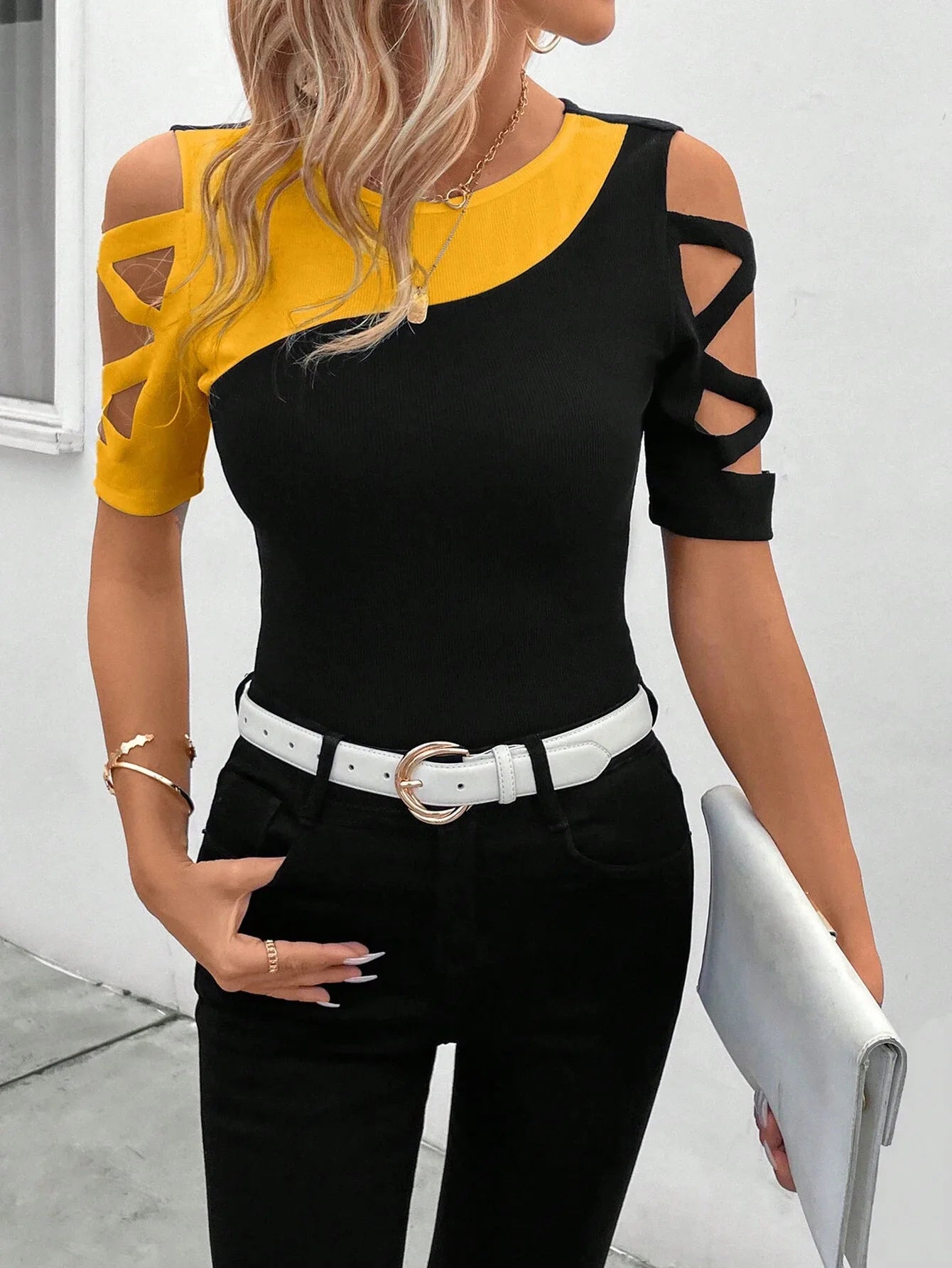 COLOR BLOCK CROSS OFF SHOULDER BOTTOM