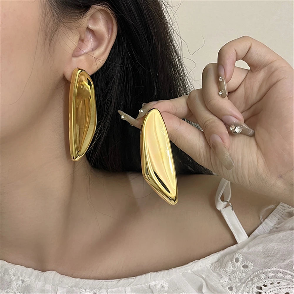 Elegant Classic Geometric Asymmetrical Earrings Fashionable Ladies' Accessory Stylish Cohesive Timeless Design