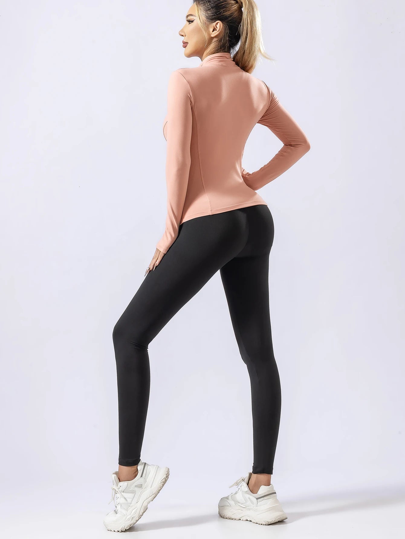 ADVANCED SENSE QUICK DRYING SPORTSWEAR