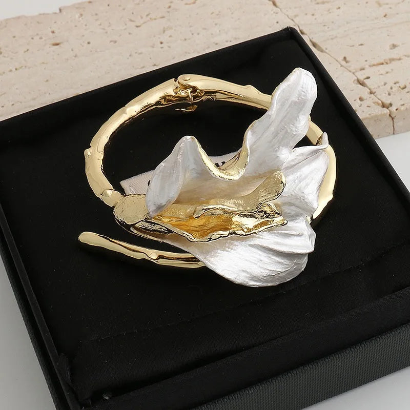 Modern Jewelry European and American Design Flower Open Bracelets For Women Party Gifts Exaggerative Accessories Hot Selling