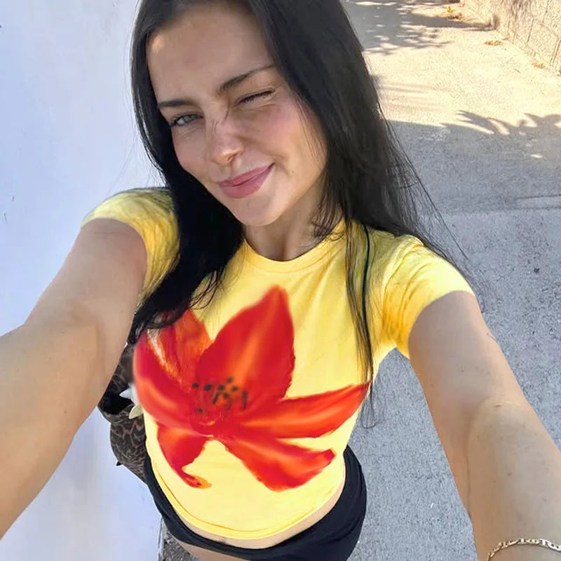 CONTRAST COLOR FLORAL CROP TOP