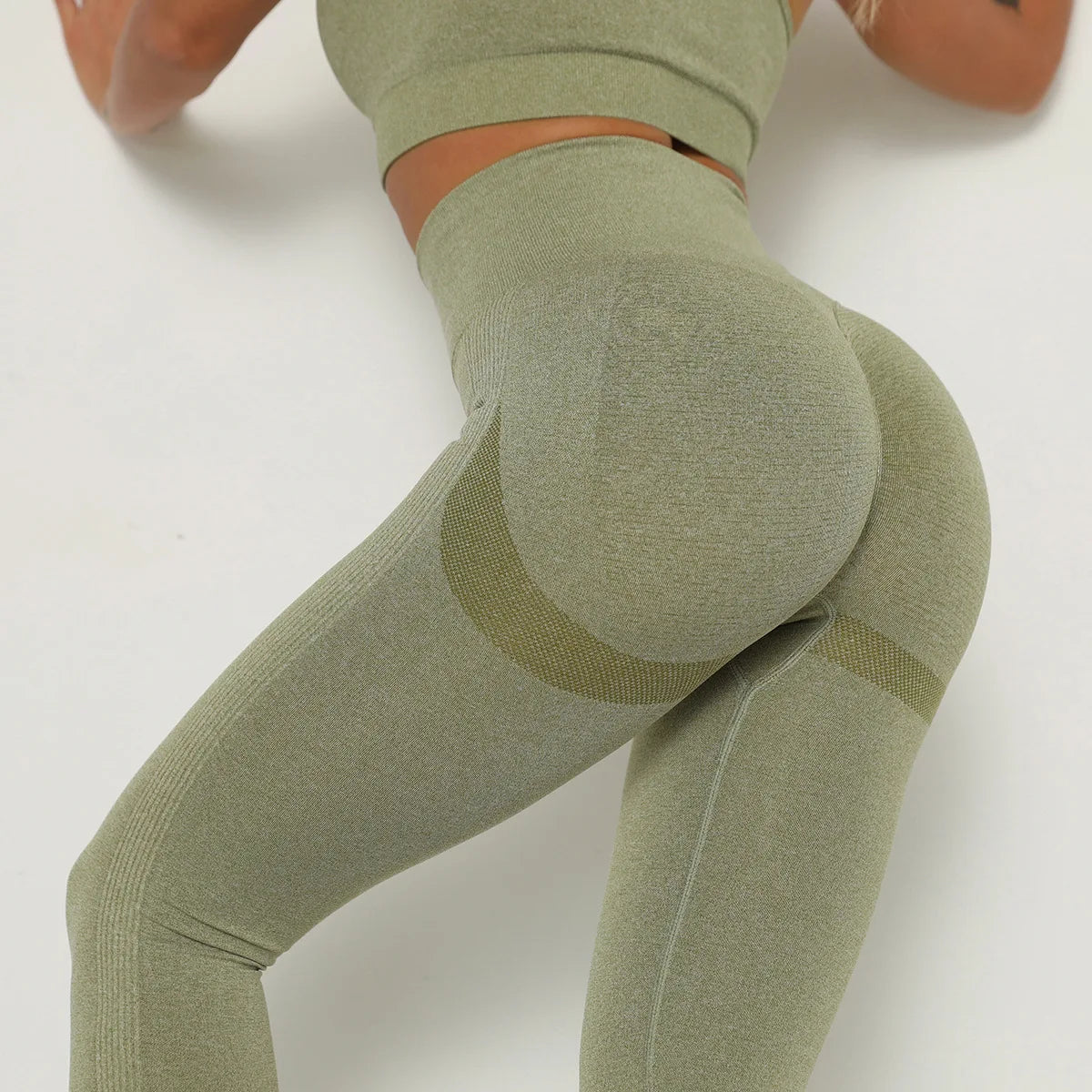 FEMME HIP LIFTING SLIM LEGGINGS SPORTSWEAR