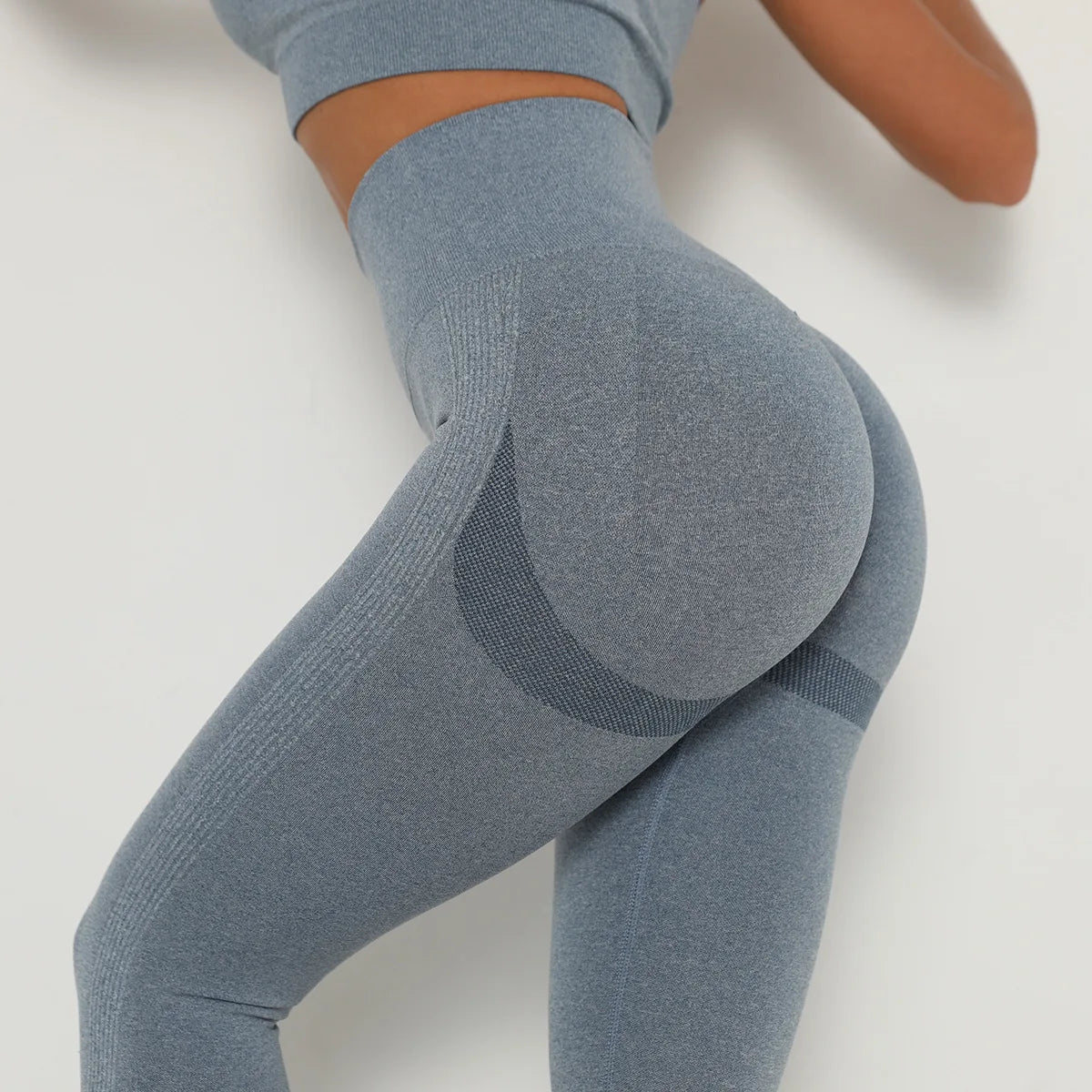 FEMME HIP LIFTING SLIM LEGGINGS SPORTSWEAR