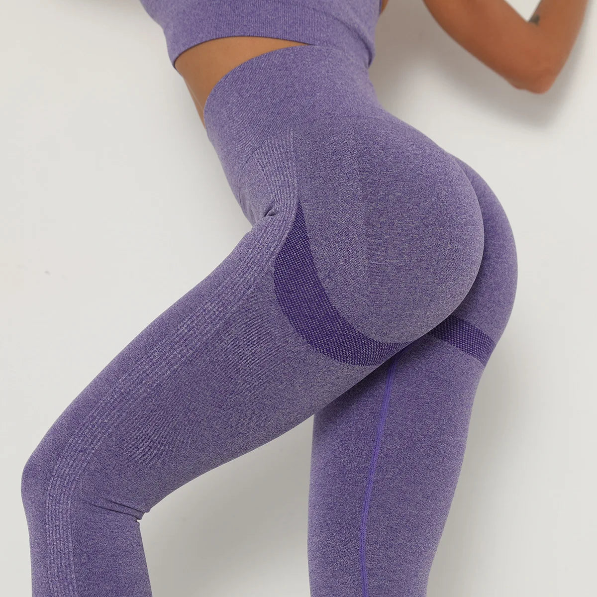 FEMME HIP LIFTING SLIM LEGGINGS SPORTSWEAR