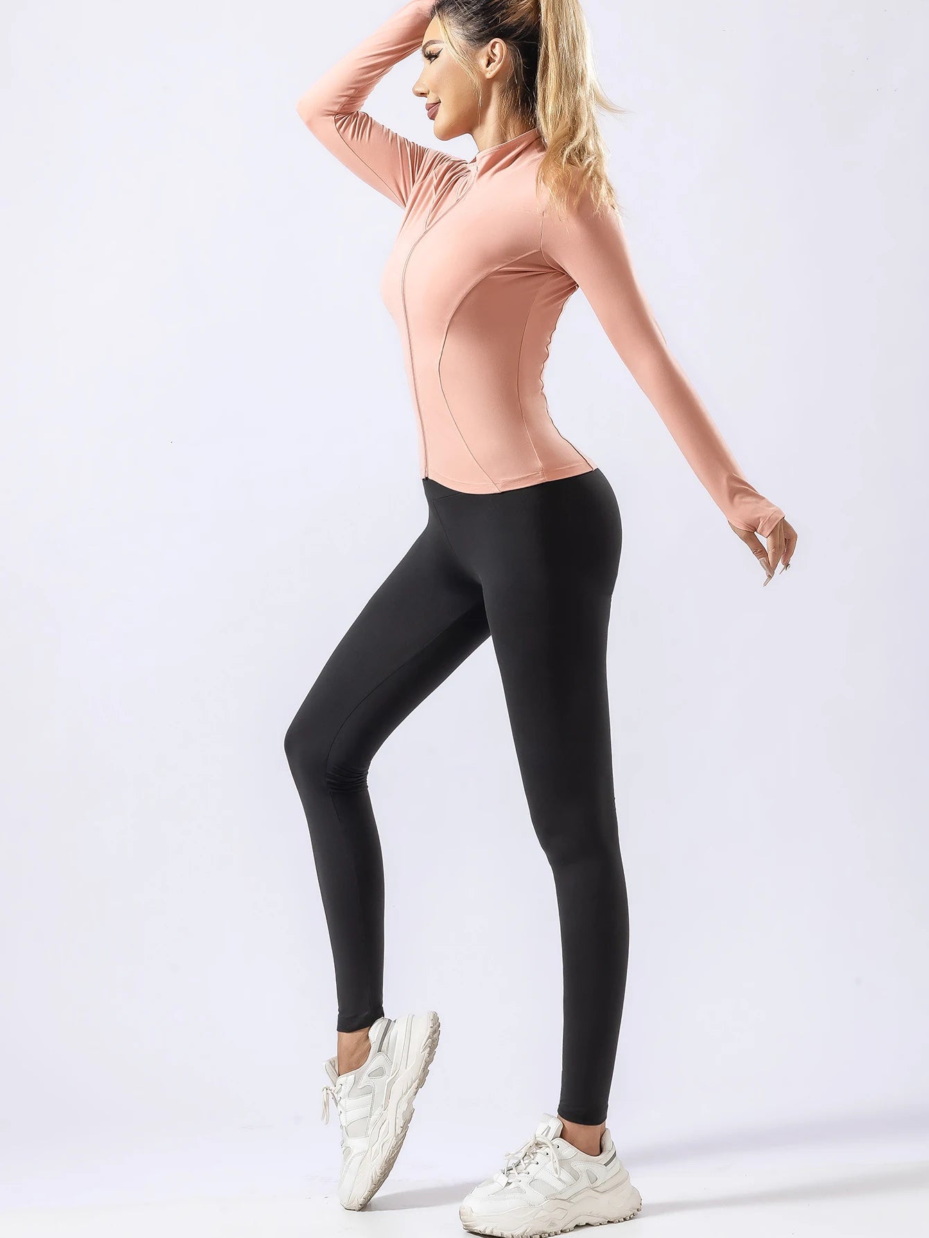 ADVANCED SENSE QUICK DRYING SPORTSWEAR