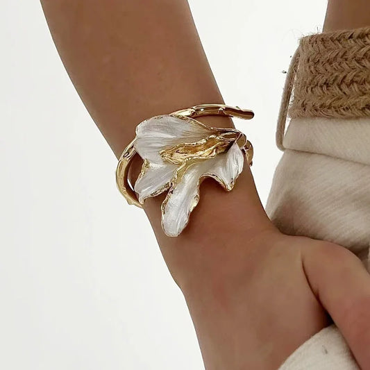 Modern Jewelry European and American Design Flower Open Bracelets For Women Party Gifts Exaggerative Accessories Hot Selling