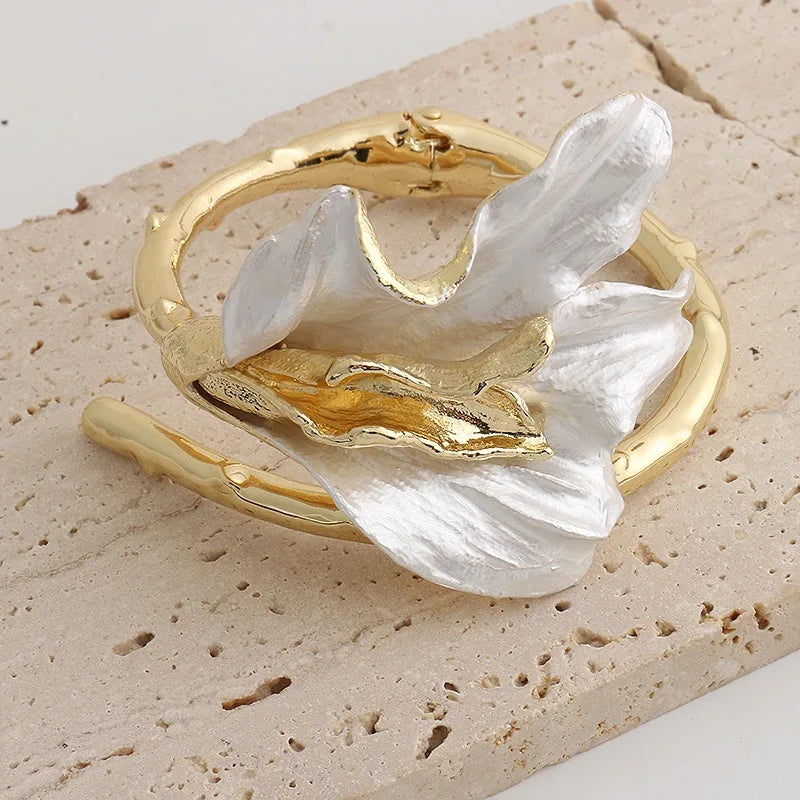 Modern Jewelry European and American Design Flower Open Bracelets For Women Party Gifts Exaggerative Accessories Hot Selling
