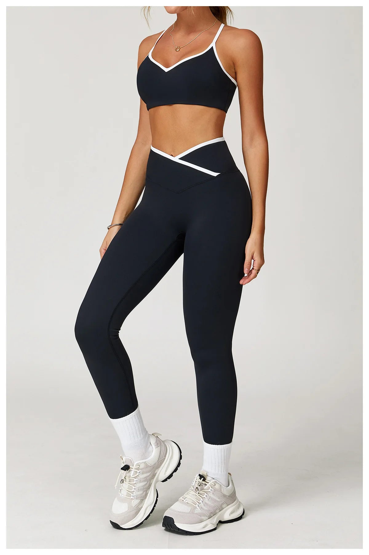 SHOCKPROOF ANTI SWEAT BREATHABLE SPORTSWEAR