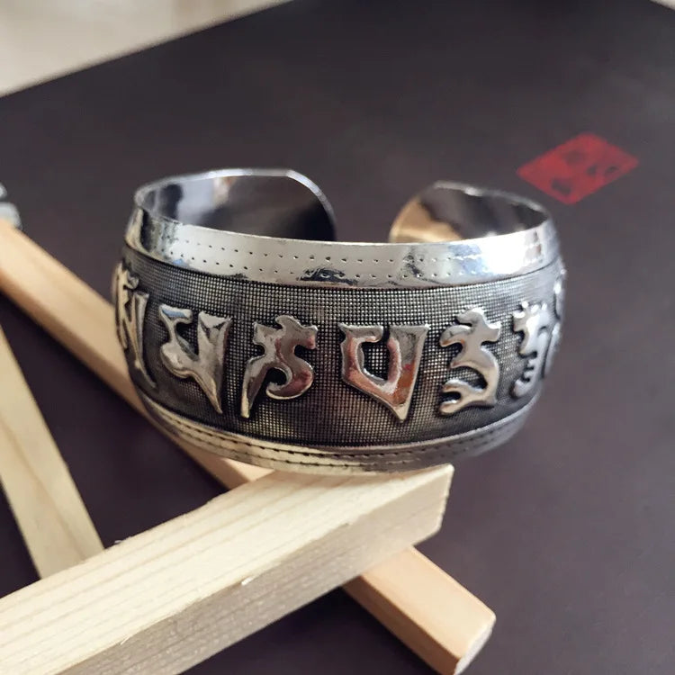 Bohemian Ethnic Style Retro Silver Wide Bracelet for Women Carved Flower Opening Fashionable Bracelet Boho Vintage Jewelry