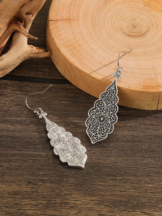 Gorgeous leaf/flower design long earrings for women's vintage fashion wedding party jewelry